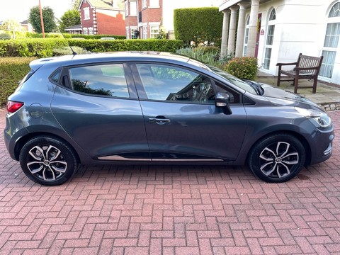 Renault Clio 1.5 dCi Play Euro 6 (s/s) 5dr 9