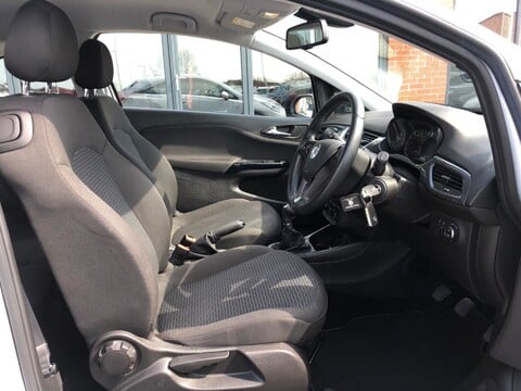 Vauxhall Corsa 1.2i Energy Euro 6 3dr (a/c) 9