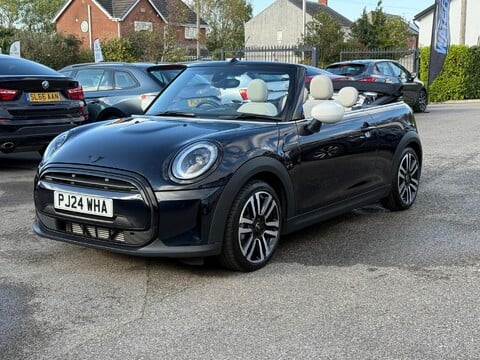 Mini Convertible 1.5 Cooper Exclusive Steptronic Euro 6 (s/s) 2dr 3