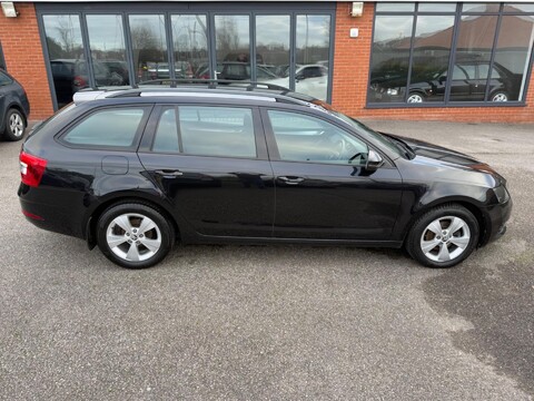 Skoda Octavia 1.6 TDI S Euro 6 (s/s) 5dr 8