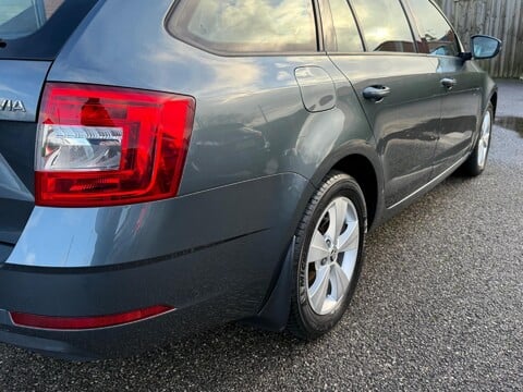 Skoda Octavia 1.6 TDI S Euro 6 (s/s) 5dr 23