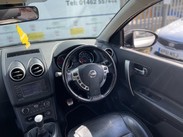 Nissan Qashqai 1.5 dCi Tekna 2WD Euro 5 5dr 15