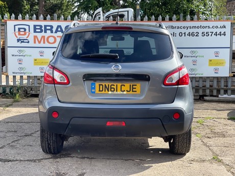 Nissan Qashqai 1.5 dCi Tekna 2WD Euro 5 5dr 9