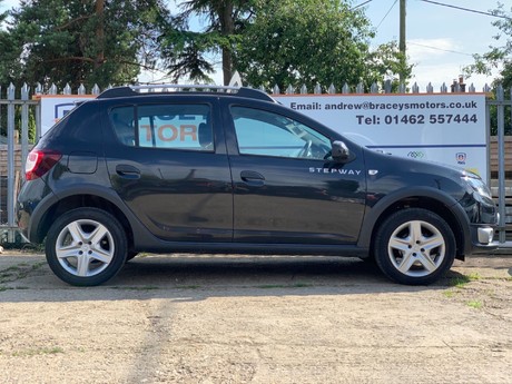 Dacia Sandero Stepway 1.5 dCi Laureate Euro 5 5dr 8