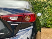 Mazda 3 2.0 SKYACTIV-G SE Nav Fastback Euro 5 (s/s) 4dr 10