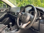 Mazda 3 2.0 SKYACTIV-G SE Nav Fastback Euro 5 (s/s) 4dr 15