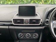 Mazda 3 2.0 SKYACTIV-G SE Nav Fastback Euro 5 (s/s) 4dr 19