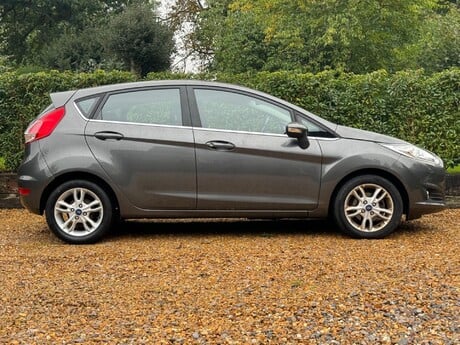 Ford Fiesta 1.0T EcoBoost Zetec Euro 6 (s/s) 5dr 52