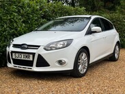 Ford Focus 1.0T EcoBoost Titanium Euro 5 (s/s) 5dr 7