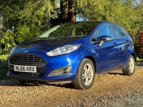 Ford Fiesta 1.0T EcoBoost Zetec Euro 6 (s/s) 5dr 3