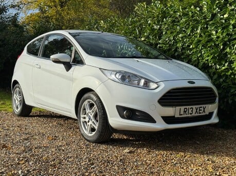 Ford Fiesta 1.0 Zetec Euro 5 (s/s) 3dr