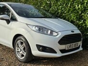 Ford Fiesta 1.0 Zetec Euro 5 (s/s) 3dr 3