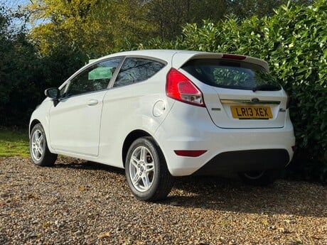 Ford Fiesta 1.0 Zetec Euro 5 (s/s) 3dr 9