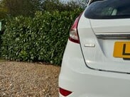 Ford Fiesta 1.0 Zetec Euro 5 (s/s) 3dr 10