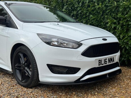 Ford Focus 1.0T EcoBoost Zetec S Euro 6 (s/s) 5dr 4