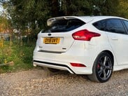 Ford Focus 1.0T EcoBoost ST-Line X Euro 6 (s/s) 5dr 18