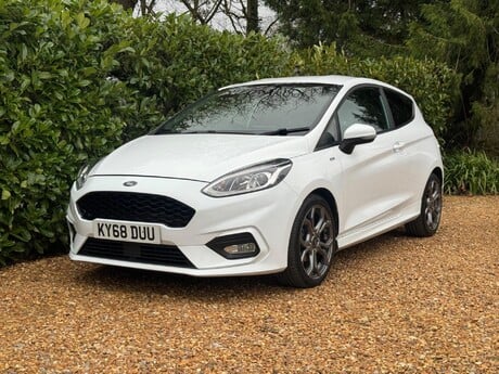 Ford Fiesta 1.0T EcoBoost ST-Line Euro 6 (s/s) 3dr 9