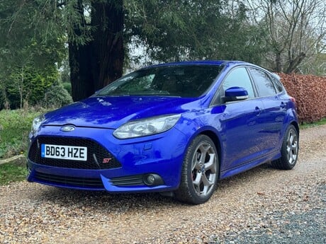 Ford Focus 2.0T EcoBoost ST-3 Euro 5 (s/s) 5dr 8