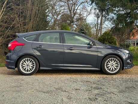 Ford Focus 2.0 TDCi Zetec S Euro 5 5dr 8