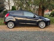 Ford Fiesta 1.0T EcoBoost Titanium Euro 5 (s/s) 5dr 5