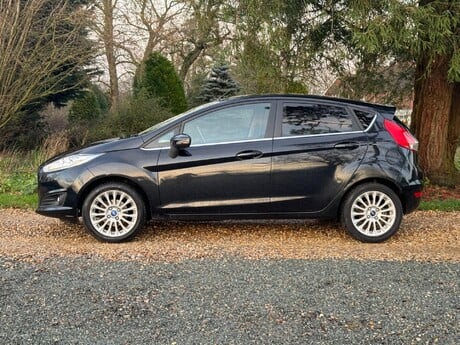 Ford Fiesta 1.0T EcoBoost Titanium Euro 5 (s/s) 5dr 8