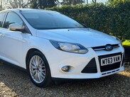 Ford Focus 1.0T EcoBoost Zetec Euro 5 (s/s) 5dr 3