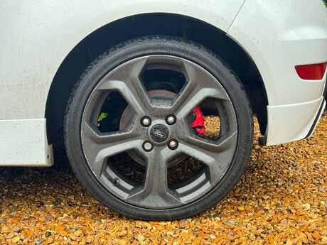Ford Fiesta 1.6T EcoBoost ST-3 Euro 6 3dr 36