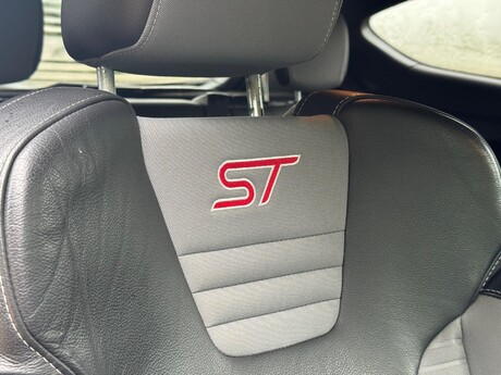 Ford Fiesta 1.6T EcoBoost ST-3 Euro 6 3dr 45