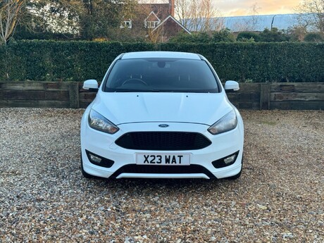 Ford Focus 1.0T EcoBoost ST-Line X Euro 6 (s/s) 5dr 8