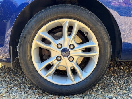 Ford Fiesta 1.25 Zetec Euro 6 3dr 17