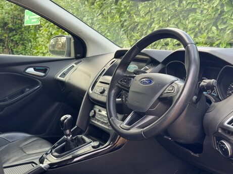 Ford Focus 1.0T EcoBoost Titanium X Euro 6 (s/s) 5dr 1