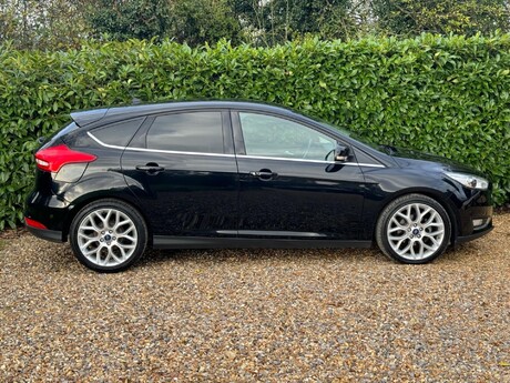 Ford Focus 1.0T EcoBoost Titanium X Euro 6 (s/s) 5dr 13