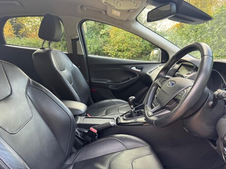 Ford Focus 1.0T EcoBoost Titanium X Euro 6 (s/s) 5dr 21