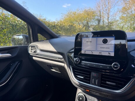 Ford Fiesta 1.0T EcoBoost ST-Line Euro 6 (s/s) 5dr 12