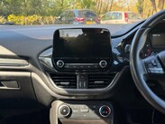 Ford Fiesta 1.0T EcoBoost ST-Line Euro 6 (s/s) 5dr 29