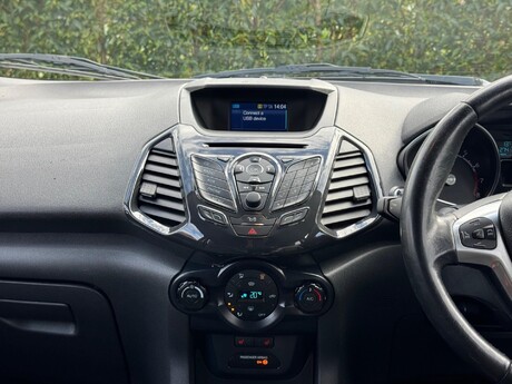 Ford Ecosport 1.0T EcoBoost Titanium 2WD Euro 6 (s/s) 5dr 37