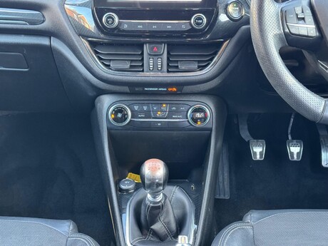 Ford Fiesta 1.0T EcoBoost ST-Line X Euro 6 (s/s) 5dr 11