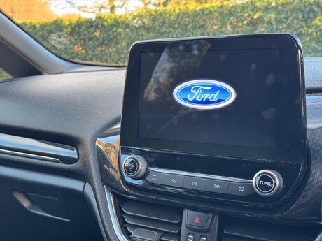 Ford Fiesta 1.0T EcoBoost ST-Line X Euro 6 (s/s) 5dr 28