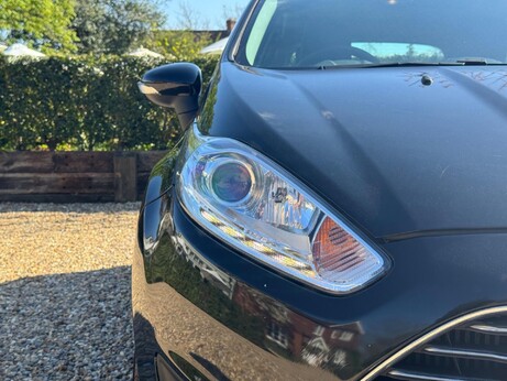 Ford Fiesta 1.0T EcoBoost Zetec Euro 6 (s/s) 5dr 4