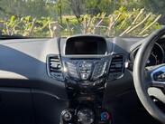 Ford Fiesta 1.0T EcoBoost Zetec Euro 6 (s/s) 5dr 9