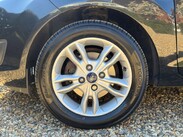 Ford Fiesta 1.0T EcoBoost Zetec Euro 6 (s/s) 5dr 18