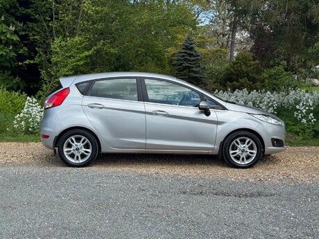 Ford Fiesta 1.0T EcoBoost Zetec Euro 5 (s/s) 5dr 8