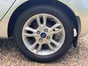 Ford Fiesta 1.0T EcoBoost Zetec Euro 5 (s/s) 5dr 19