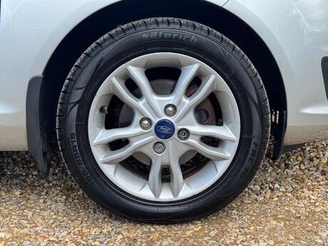 Ford Fiesta 1.0T EcoBoost Zetec Euro 5 (s/s) 5dr 20