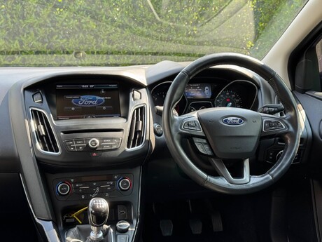 Ford Focus 1.5 TDCi Titanium Euro 6 (s/s) 5dr 10