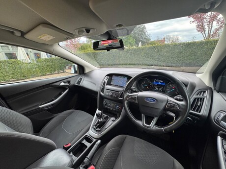 Ford Focus 1.0T EcoBoost Zetec Euro 6 (s/s) 5dr 11