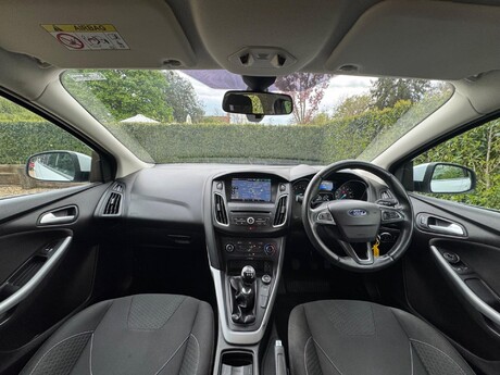 Ford Focus 1.0T EcoBoost Zetec Euro 6 (s/s) 5dr 16
