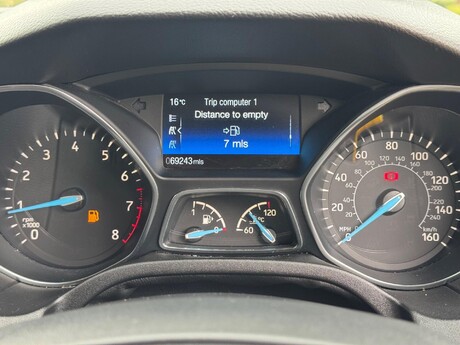 Ford Focus 1.0T EcoBoost Zetec Euro 6 (s/s) 5dr 33