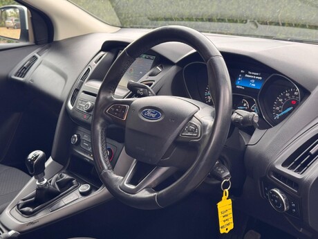 Ford Focus 1.0T EcoBoost Zetec Euro 6 (s/s) 5dr 35