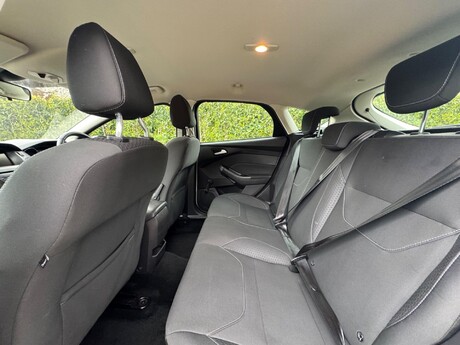Ford Focus 1.0T EcoBoost Zetec Euro 6 (s/s) 5dr 20